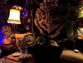 Magical Wizardry Flat in Central London
